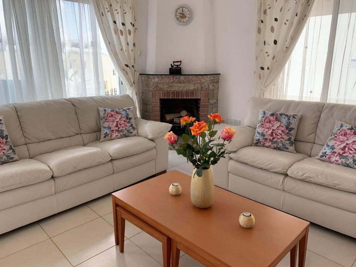 Peyia Palm Villa Paphos